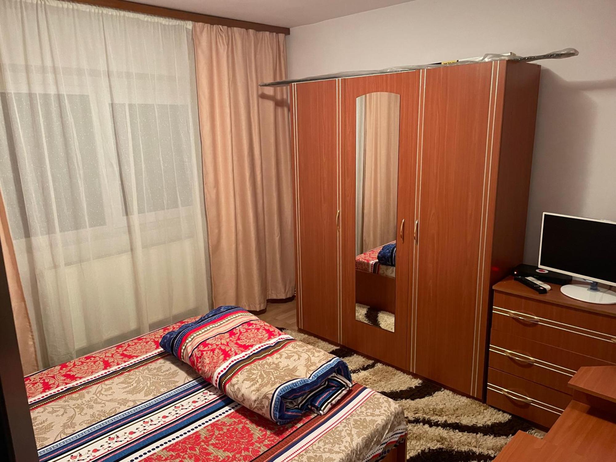 Apartament Petroşani Exterior foto
