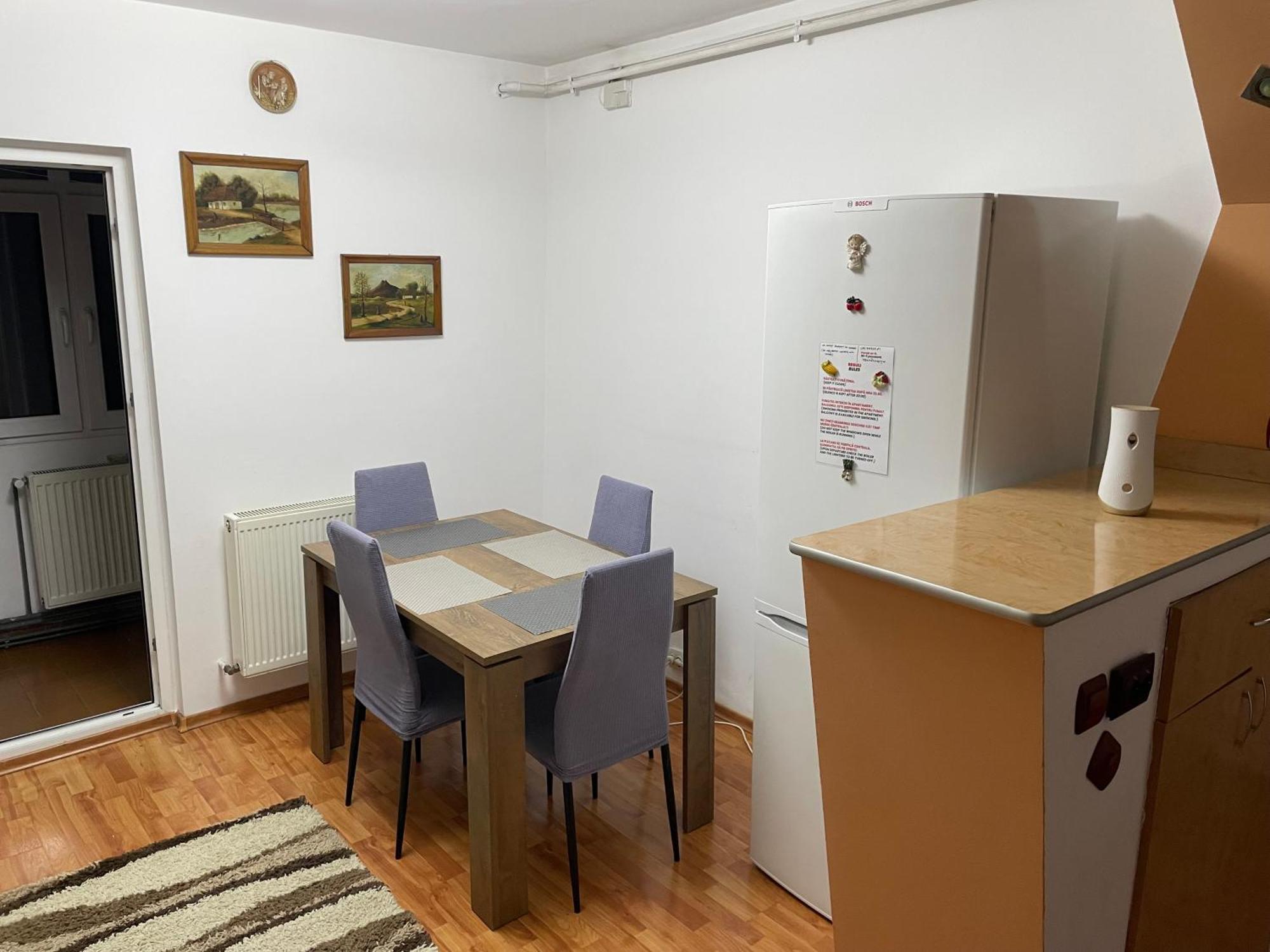 Apartament Petroşani Exterior foto
